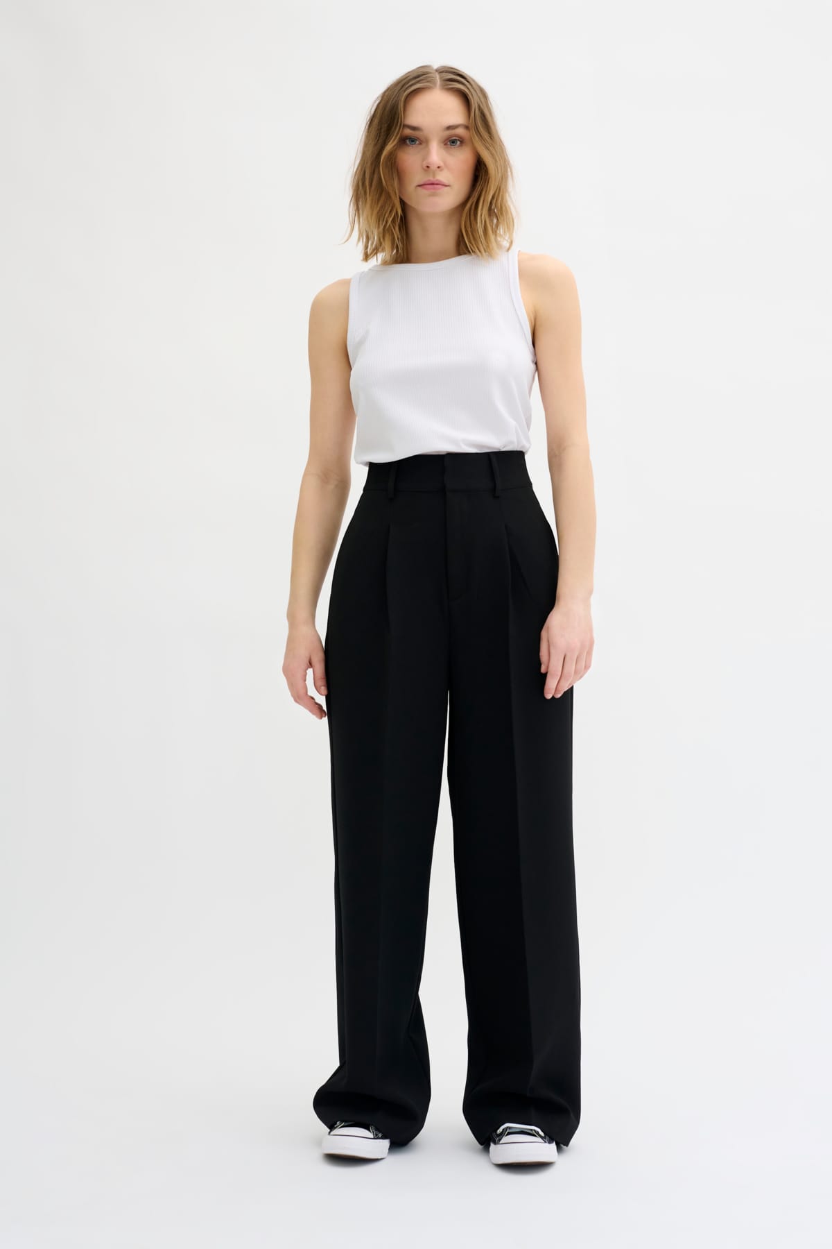Essential Tailored Wide Pants
